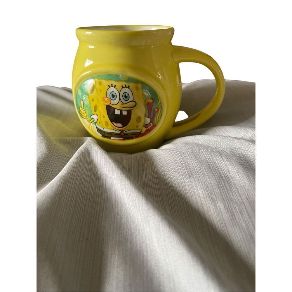 SpongeBob SquarePants Kids Yellow Rounded Glossy Ceramic 3D Mug Cup
